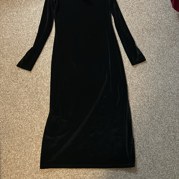 Wilfred Velvet Midi Dress - Picture 2 of 3
